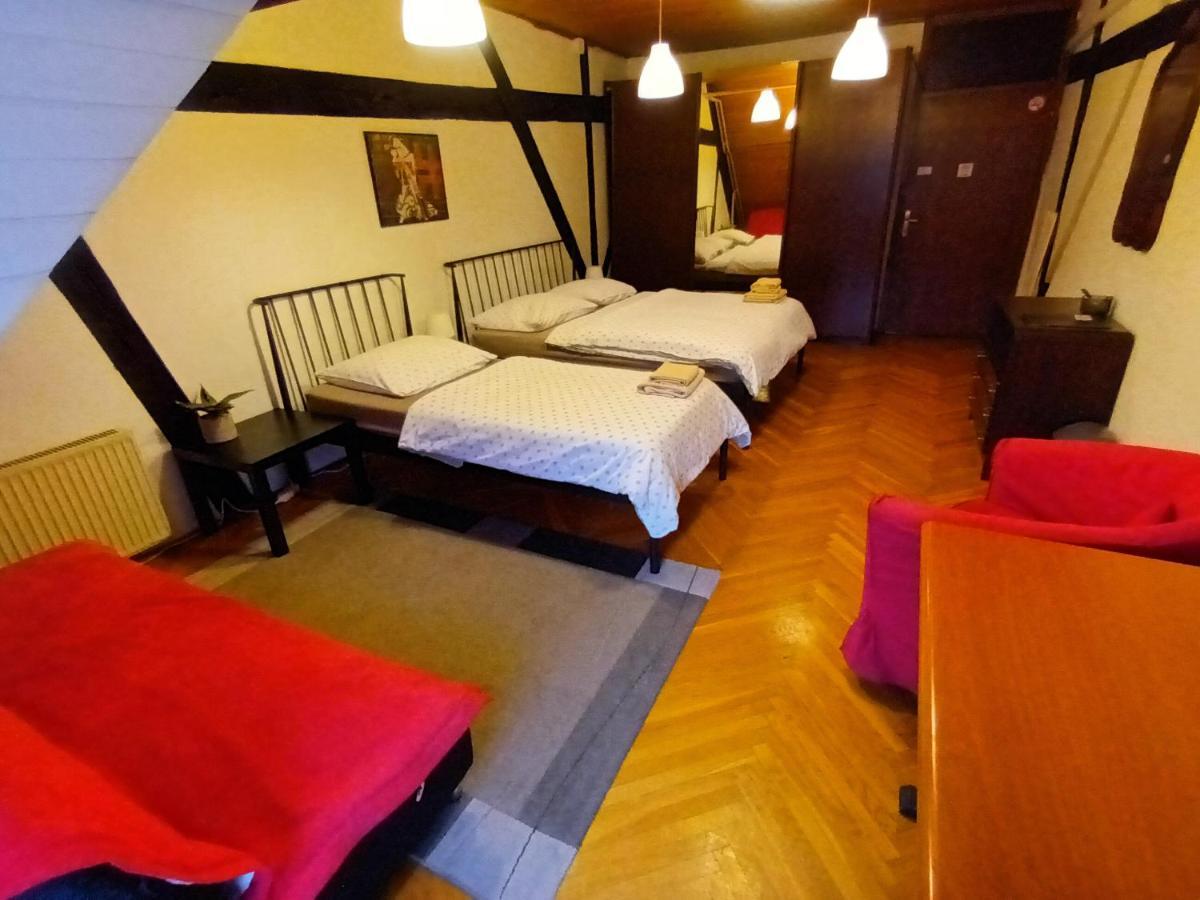 Viksi Hostel Ljubljana Extérieur photo